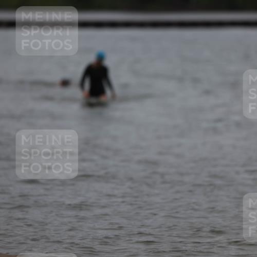 13.09.2026 - Stadtparktriathlon Mo-Foto http://msf.ph/oto/10249213 13.09.2026 13:20:07 Schwimmen  meine-sportfotos.de
