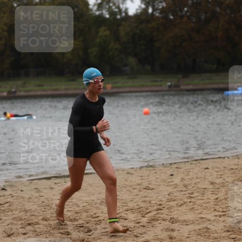 13.09.2026 - Stadtparktriathlon Mo-Foto http://msf.ph/oto/10249222 13.09.2026 13:20:26 Schwimmen 1497, 1517 meine-sportfotos.de