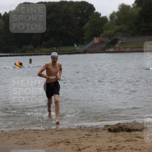 13.09.2026 - Stadtparktriathlon Mo-Foto http://msf.ph/oto/10249227 13.09.2026 13:20:28 Schwimmen 1497, 1517 meine-sportfotos.de