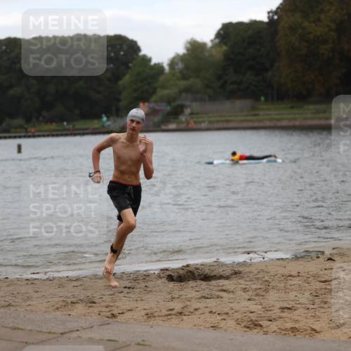 13.09.2026 - Stadtparktriathlon Mo-Foto http://msf.ph/oto/10249232 13.09.2026 13:20:29 Schwimmen 1497, 1517 meine-sportfotos.de