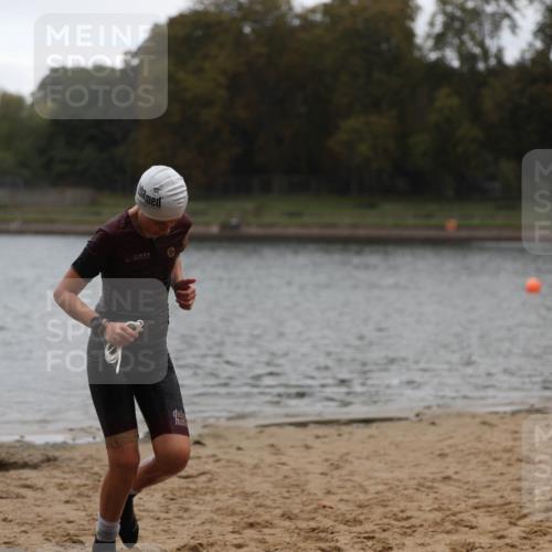 13.09.2026 - Stadtparktriathlon Mo-Foto http://msf.ph/oto/10249279 13.09.2026 13:21:08 Schwimmen 1530 meine-sportfotos.de