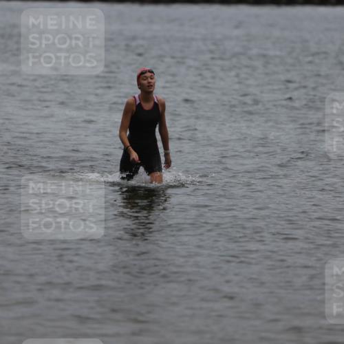 13.09.2026 - Stadtparktriathlon Mo-Foto http://msf.ph/oto/10249298 13.09.2026 13:21:58 Schwimmen  meine-sportfotos.de