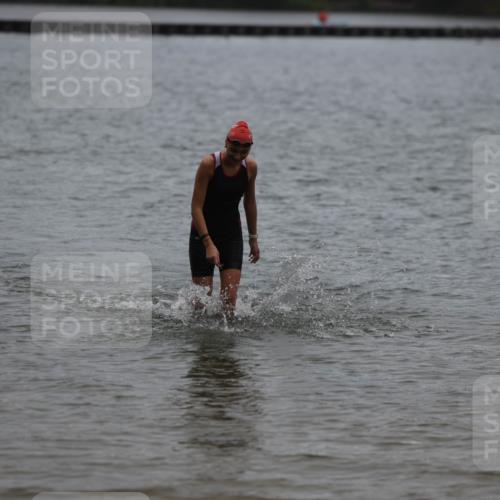 13.09.2026 - Stadtparktriathlon Mo-Foto http://msf.ph/oto/10249317 13.09.2026 13:22:03 Schwimmen 1531 meine-sportfotos.de