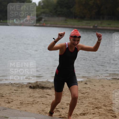13.09.2026 - Stadtparktriathlon Mo-Foto http://msf.ph/oto/10249349 13.09.2026 13:22:12 Schwimmen 1531 meine-sportfotos.de
