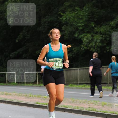 13.09.2026 - 21. swb-Marathon Bremen TobiasT http://msf.ph/oto/10249886 13.09.2026 12:22:45 Laufen 183 meine-sportfotos.de