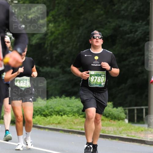 13.09.2026 - 21. swb-Marathon Bremen TobiasT http://msf.ph/oto/10250198 13.09.2026 12:25:32 Laufen 4988, 9780 meine-sportfotos.de