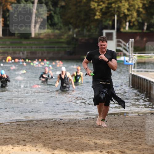 13.09.2026 - Stadtparktriathlon Mo-Foto http://msf.ph/oto/10250626 13.09.2026 11:30:27 Schwimmen 891, 897, 927 meine-sportfotos.de