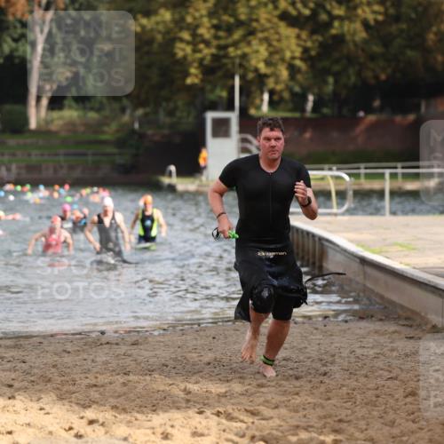13.09.2026 - Stadtparktriathlon Mo-Foto http://msf.ph/oto/10250628 13.09.2026 11:30:28 Schwimmen 891, 897, 924, 927 meine-sportfotos.de