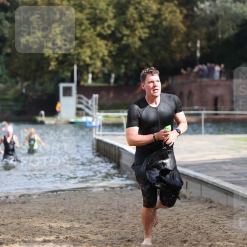 13.09.2026 - Stadtparktriathlon Mo-Foto http://msf.ph/oto/10250630 13.09.2026 11:30:29 Schwimmen 891, 897, 924, 927 meine-sportfotos.de