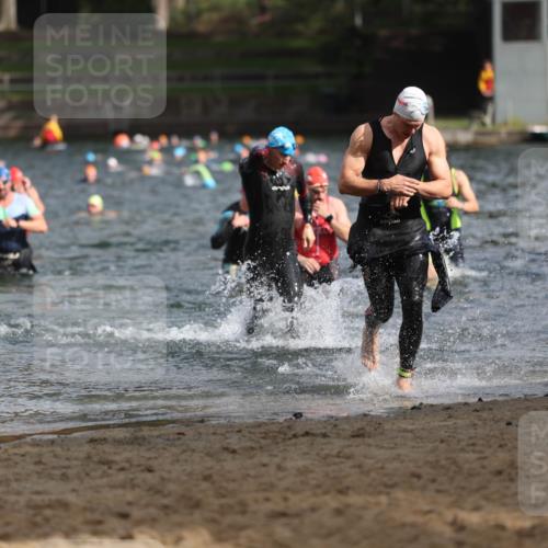 13.09.2026 - Stadtparktriathlon Mo-Foto http://msf.ph/oto/10250639 13.09.2026 11:30:34 Schwimmen 862, 879, 891, 924, 927, 937, 941 meine-sportfotos.de