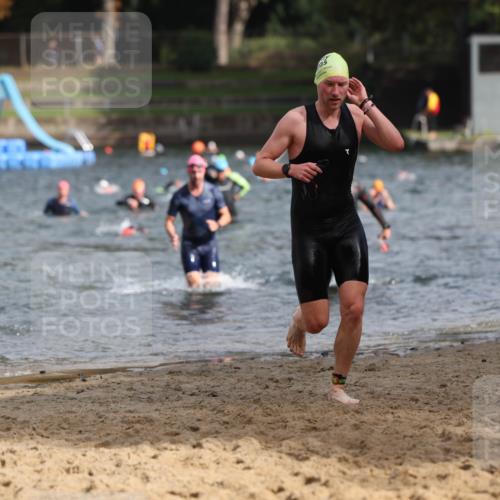 13.09.2026 - Stadtparktriathlon Mo-Foto http://msf.ph/oto/10250707 13.09.2026 11:31:00 Schwimmen 830, 867, 893, 914, 926 meine-sportfotos.de