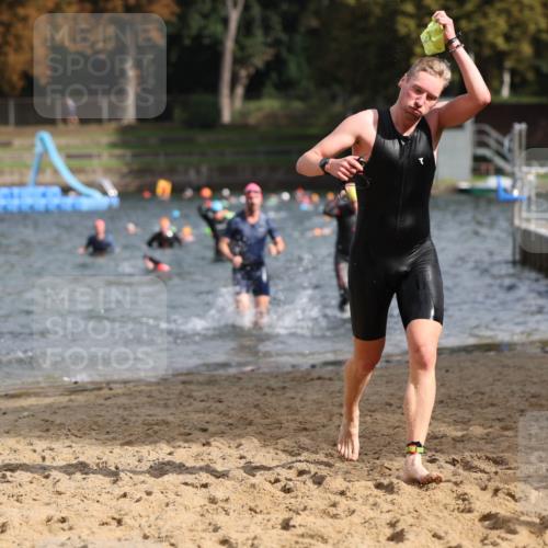 13.09.2026 - Stadtparktriathlon Mo-Foto http://msf.ph/oto/10250716 13.09.2026 11:31:01 Schwimmen 830, 867, 893, 914, 926 meine-sportfotos.de