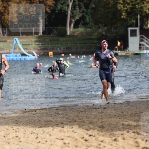 13.09.2026 - Stadtparktriathlon Mo-Foto http://msf.ph/oto/10250724 13.09.2026 11:31:03 Schwimmen 830, 867, 893, 914, 926 meine-sportfotos.de