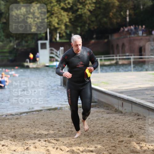 13.09.2026 - Stadtparktriathlon Mo-Foto http://msf.ph/oto/10250753 13.09.2026 11:31:08 Schwimmen 830, 867, 892, 893, 926 meine-sportfotos.de