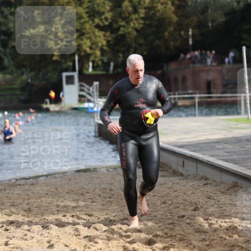 13.09.2026 - Stadtparktriathlon Mo-Foto http://msf.ph/oto/10250757 13.09.2026 11:31:09 Schwimmen 830, 867, 892, 893, 926, 963 meine-sportfotos.de