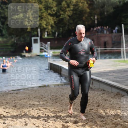13.09.2026 - Stadtparktriathlon Mo-Foto http://msf.ph/oto/10250759 13.09.2026 11:31:09 Schwimmen 830, 867, 892, 893, 926, 963 meine-sportfotos.de