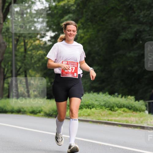 13.09.2026 - 21. swb-Marathon Bremen TobiasT http://msf.ph/oto/10250764 13.09.2026 12:34:45 Laufen 37, 21 meine-sportfotos.de
