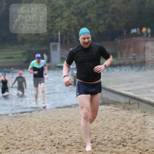 13.09.2026 - Stadtparktriathlon Mo-Foto http://msf.ph/oto/10250774 13.09.2026 12:54:12 Schwimmen 1326, 1384, 1387, 1388, 1402, 1410, 1414 meine-sportfotos.de