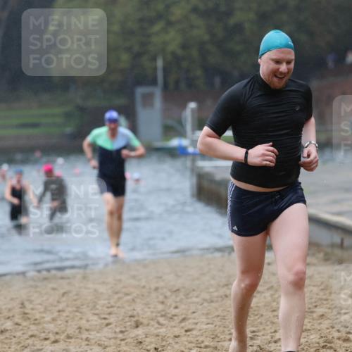 13.09.2026 - Stadtparktriathlon Mo-Foto http://msf.ph/oto/10250777 13.09.2026 12:54:13 Schwimmen 1326, 1387, 1388, 1402, 1410 meine-sportfotos.de