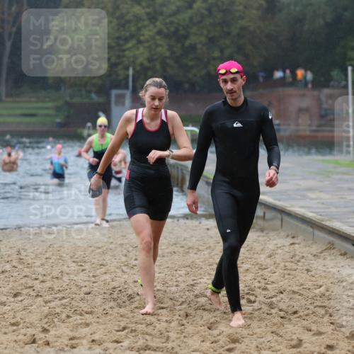 13.09.2026 - Stadtparktriathlon Mo-Foto http://msf.ph/oto/10250791 13.09.2026 12:54:28 Schwimmen 1326, 1347, 1373, 1413, 1425 meine-sportfotos.de