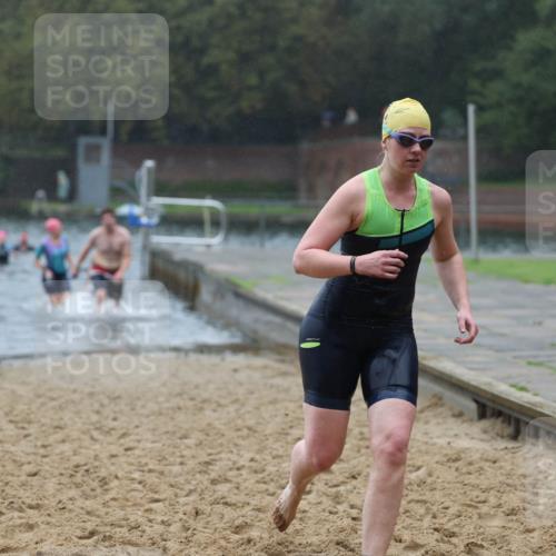 13.09.2026 - Stadtparktriathlon Mo-Foto http://msf.ph/oto/10250807 13.09.2026 12:54:32 Schwimmen 1347, 1364, 1373, 1393, 1413, 1425 meine-sportfotos.de