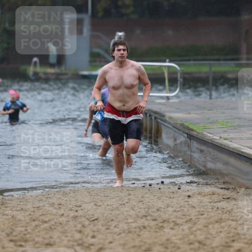 13.09.2026 - Stadtparktriathlon Mo-Foto http://msf.ph/oto/10250812 13.09.2026 12:54:35 Schwimmen 1347, 1364, 1393, 1395, 1396, 1413 meine-sportfotos.de
