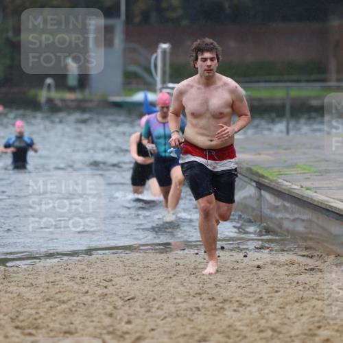 13.09.2026 - Stadtparktriathlon Mo-Foto http://msf.ph/oto/10250817 13.09.2026 12:54:35 Schwimmen 1347, 1364, 1393, 1395, 1396, 1413 meine-sportfotos.de