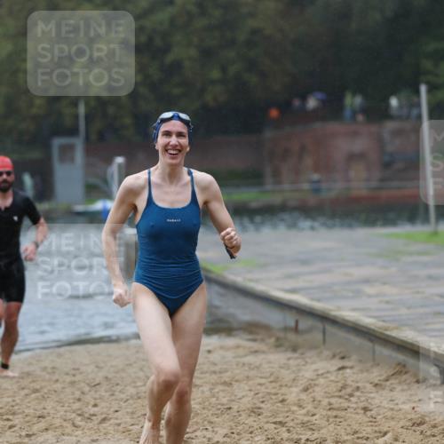 13.09.2026 - Stadtparktriathlon Mo-Foto http://msf.ph/oto/10250892 13.09.2026 12:54:58 Schwimmen 1341, 1368, 1382, 1421 meine-sportfotos.de