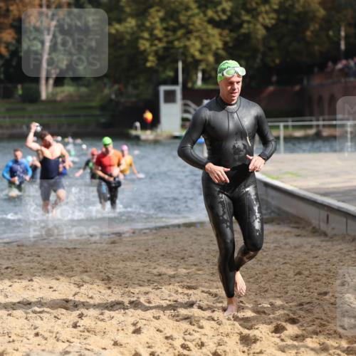 13.09.2026 - Stadtparktriathlon Mo-Foto http://msf.ph/oto/10250901 13.09.2026 11:31:34 Schwimmen 859, 871, 877, 906, 917, 933 meine-sportfotos.de