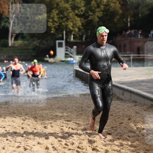 13.09.2026 - Stadtparktriathlon Mo-Foto http://msf.ph/oto/10250903 13.09.2026 11:31:35 Schwimmen 829, 864, 871, 874, 877, 906, 917, 933 meine-sportfotos.de