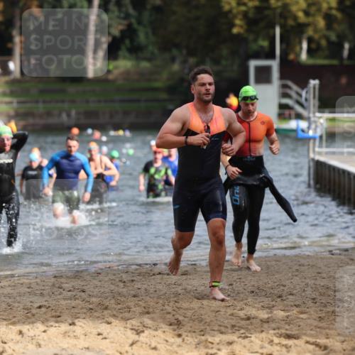 13.09.2026 - Stadtparktriathlon Mo-Foto http://msf.ph/oto/10250918 13.09.2026 11:31:37 Schwimmen 829, 864, 871, 874, 877, 906, 917, 933 meine-sportfotos.de