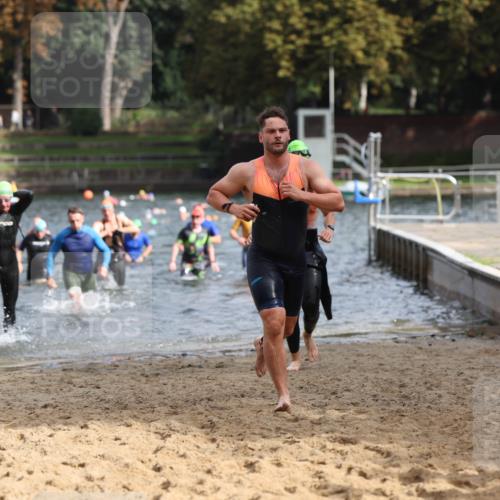 13.09.2026 - Stadtparktriathlon Mo-Foto http://msf.ph/oto/10250921 13.09.2026 11:31:38 Schwimmen 829, 864, 871, 874, 877, 884, 906, 917, 933 meine-sportfotos.de