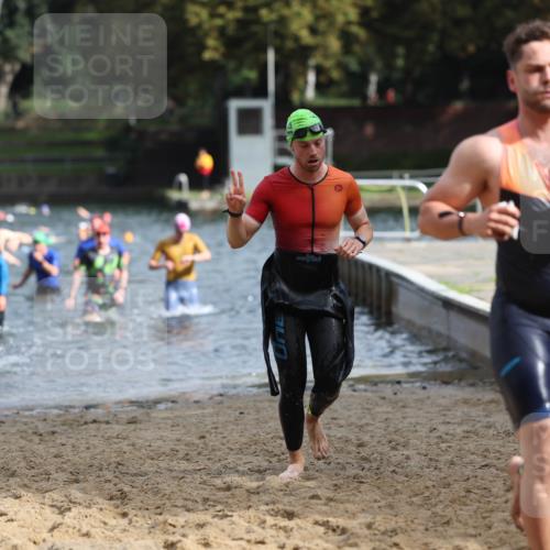 13.09.2026 - Stadtparktriathlon Mo-Foto http://msf.ph/oto/10250930 13.09.2026 11:31:39 Schwimmen 829, 864, 874, 877, 884, 906, 917, 933 meine-sportfotos.de