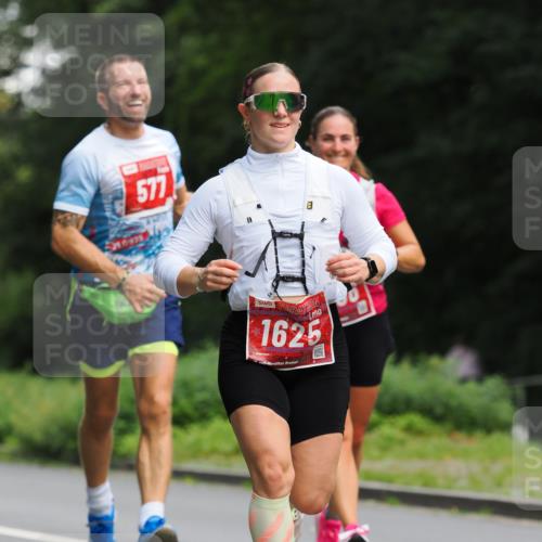 13.09.2026 - 21. swb-Marathon Bremen TobiasT http://msf.ph/oto/10250934 13.09.2026 12:36:34 Laufen 577, 1625 meine-sportfotos.de