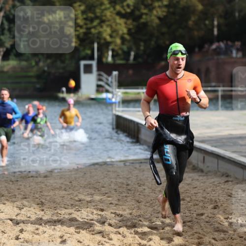 13.09.2026 - Stadtparktriathlon Mo-Foto http://msf.ph/oto/10250939 13.09.2026 11:31:40 Schwimmen 829, 853, 864, 874, 877, 884, 895, 906, 917, 933 meine-sportfotos.de
