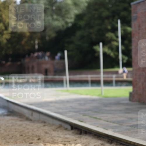 13.09.2026 - Stadtparktriathlon Mo-Foto http://msf.ph/oto/10250953 13.09.2026 11:31:42 Schwimmen 829, 833, 853, 864, 874, 877, 884, 895, 906, 917, 933 meine-sportfotos.de