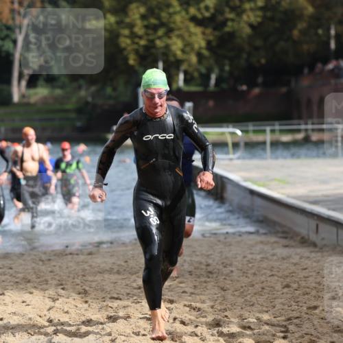 13.09.2026 - Stadtparktriathlon Mo-Foto http://msf.ph/oto/10250958 13.09.2026 11:31:43 Schwimmen 829, 833, 853, 864, 870, 874, 877, 884, 895, 906, 917, 933 meine-sportfotos.de