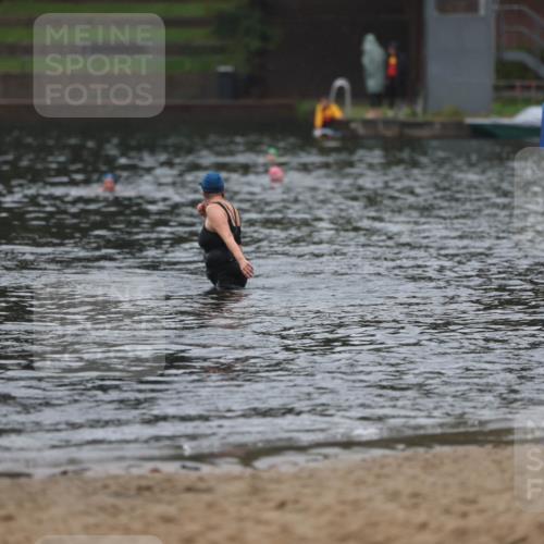 13.09.2026 - Stadtparktriathlon Mo-Foto http://msf.ph/oto/10250964 13.09.2026 12:55:31 Schwimmen  meine-sportfotos.de