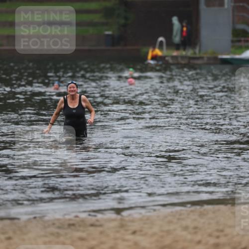 13.09.2026 - Stadtparktriathlon Mo-Foto http://msf.ph/oto/10250968 13.09.2026 12:55:33 Schwimmen  meine-sportfotos.de