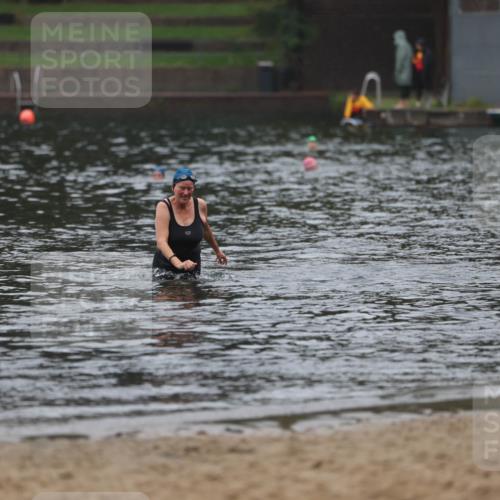 13.09.2026 - Stadtparktriathlon Mo-Foto http://msf.ph/oto/10250975 13.09.2026 12:55:34 Schwimmen  meine-sportfotos.de