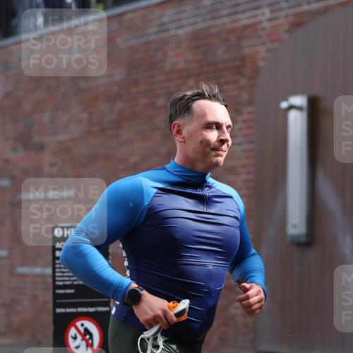 13.09.2026 - Stadtparktriathlon Mo-Foto http://msf.ph/oto/10250977 13.09.2026 11:31:47 Schwimmen 829, 833, 853, 864, 870, 874, 882, 884, 895, 917, 933 meine-sportfotos.de