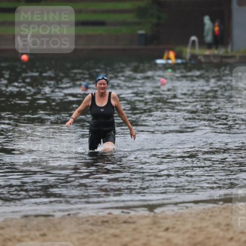 13.09.2026 - Stadtparktriathlon Mo-Foto http://msf.ph/oto/10250987 13.09.2026 12:55:37 Schwimmen 1372 meine-sportfotos.de