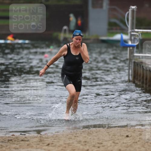 13.09.2026 - Stadtparktriathlon Mo-Foto http://msf.ph/oto/10251000 13.09.2026 12:55:42 Schwimmen 1372 meine-sportfotos.de