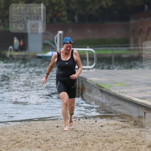 13.09.2026 - Stadtparktriathlon Mo-Foto http://msf.ph/oto/10251004 13.09.2026 12:55:45 Schwimmen 1372 meine-sportfotos.de