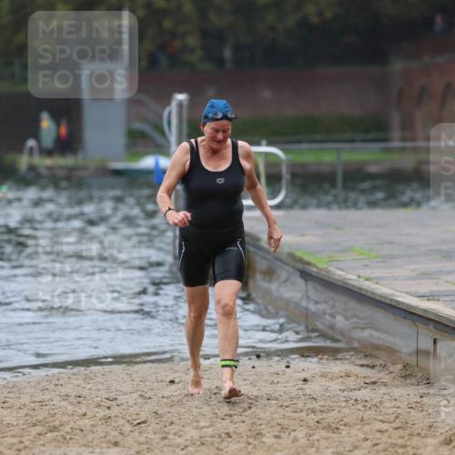 13.09.2026 - Stadtparktriathlon Mo-Foto http://msf.ph/oto/10251006 13.09.2026 12:55:45 Schwimmen 1372 meine-sportfotos.de