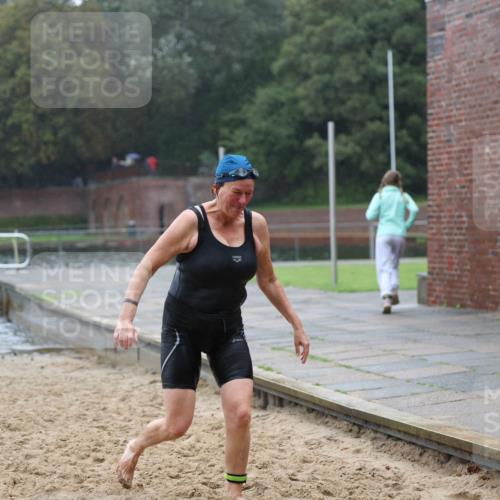 13.09.2026 - Stadtparktriathlon Mo-Foto http://msf.ph/oto/10251026 13.09.2026 12:55:50 Schwimmen 1372 meine-sportfotos.de