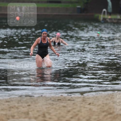13.09.2026 - Stadtparktriathlon Mo-Foto http://msf.ph/oto/10251038 13.09.2026 12:56:16 Schwimmen 1424 meine-sportfotos.de