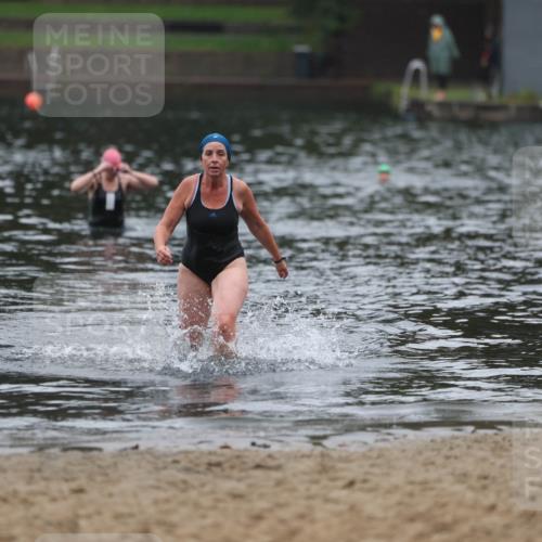 13.09.2026 - Stadtparktriathlon Mo-Foto http://msf.ph/oto/10251044 13.09.2026 12:56:19 Schwimmen 1424 meine-sportfotos.de