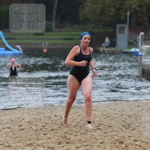 13.09.2026 - Stadtparktriathlon Mo-Foto http://msf.ph/oto/10251047 13.09.2026 12:56:27 Schwimmen 1424 meine-sportfotos.de