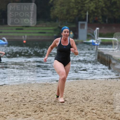 13.09.2026 - Stadtparktriathlon Mo-Foto http://msf.ph/oto/10251048 13.09.2026 12:56:27 Schwimmen 1424 meine-sportfotos.de